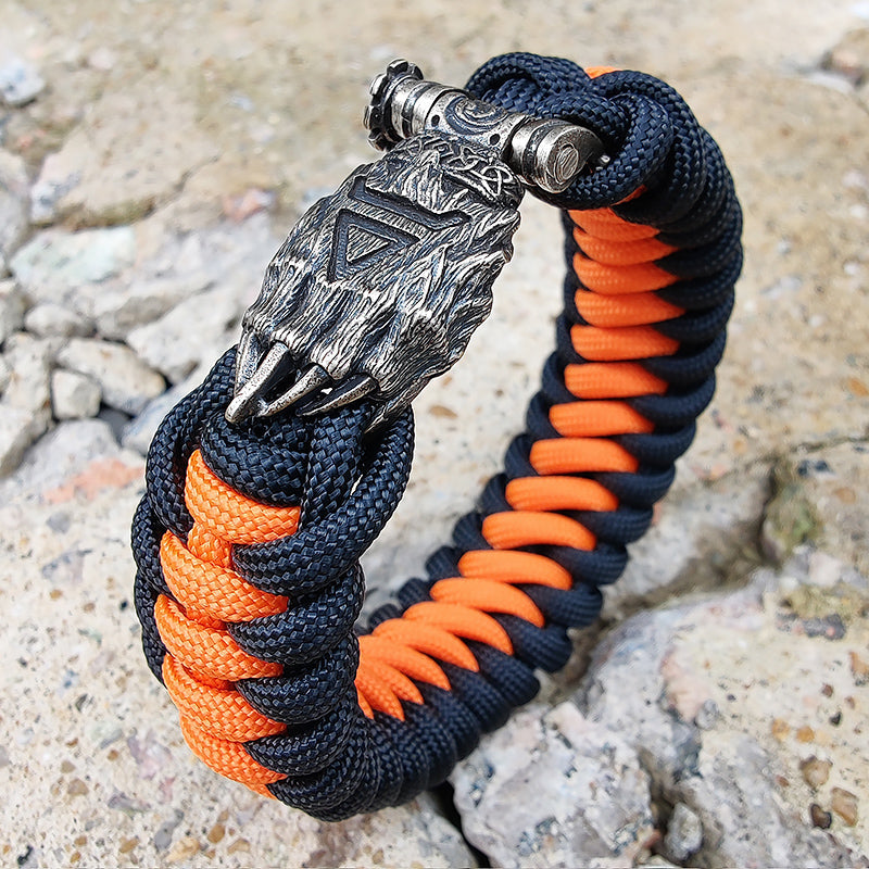 Bear Paw Paracord Bracelet