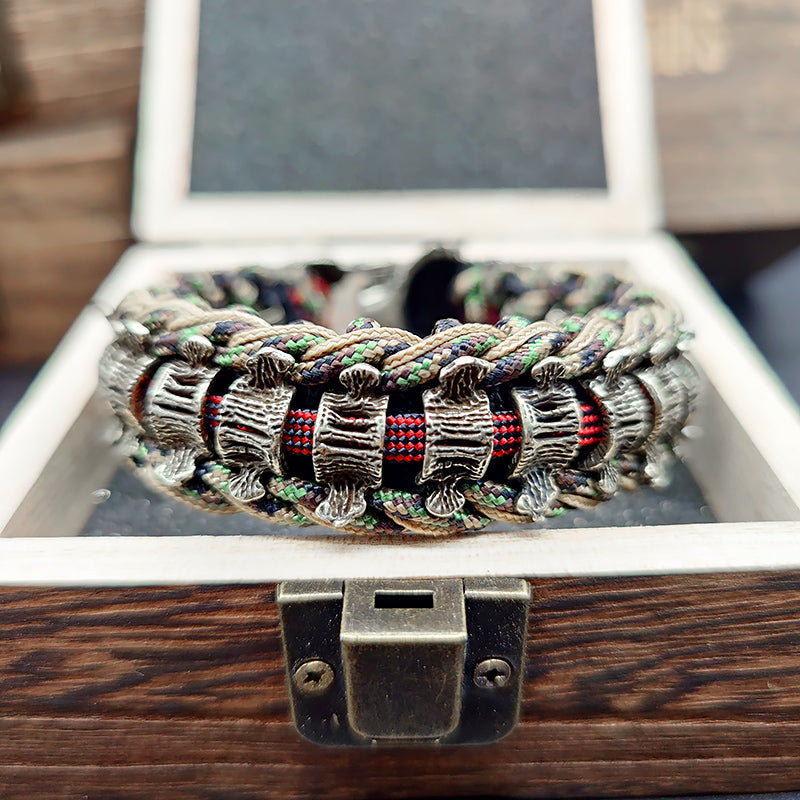 Tiger Paracord Bracelet