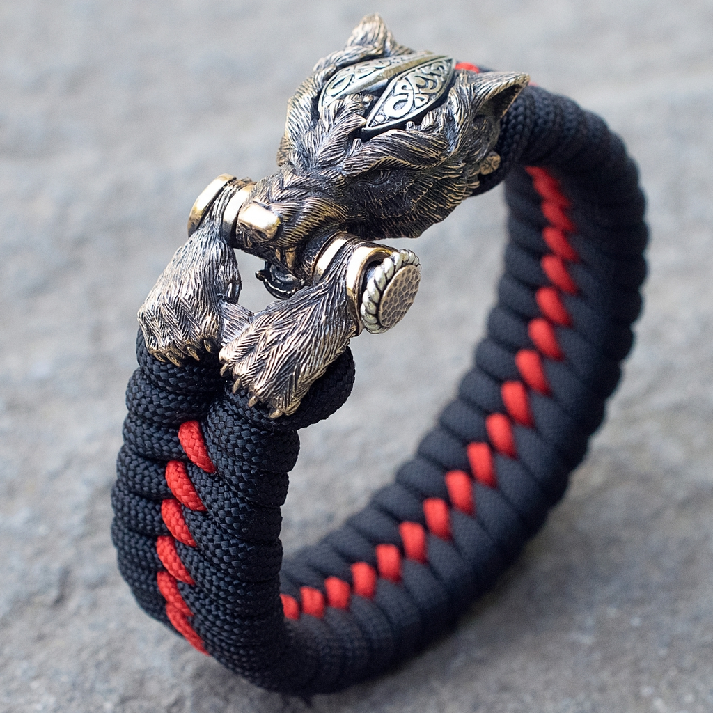 Warrior Wolf Paracord Bracelet