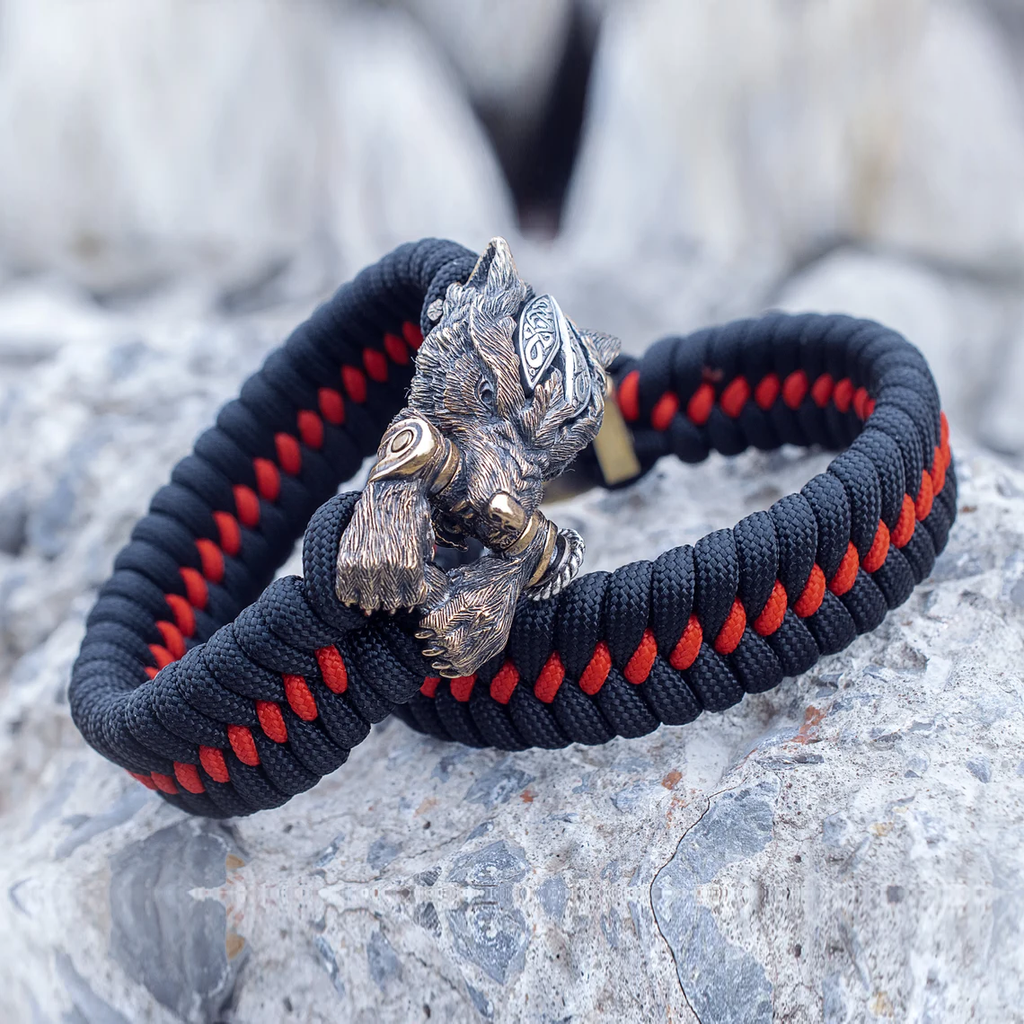 Warrior Wolf Paracord Bracelet
