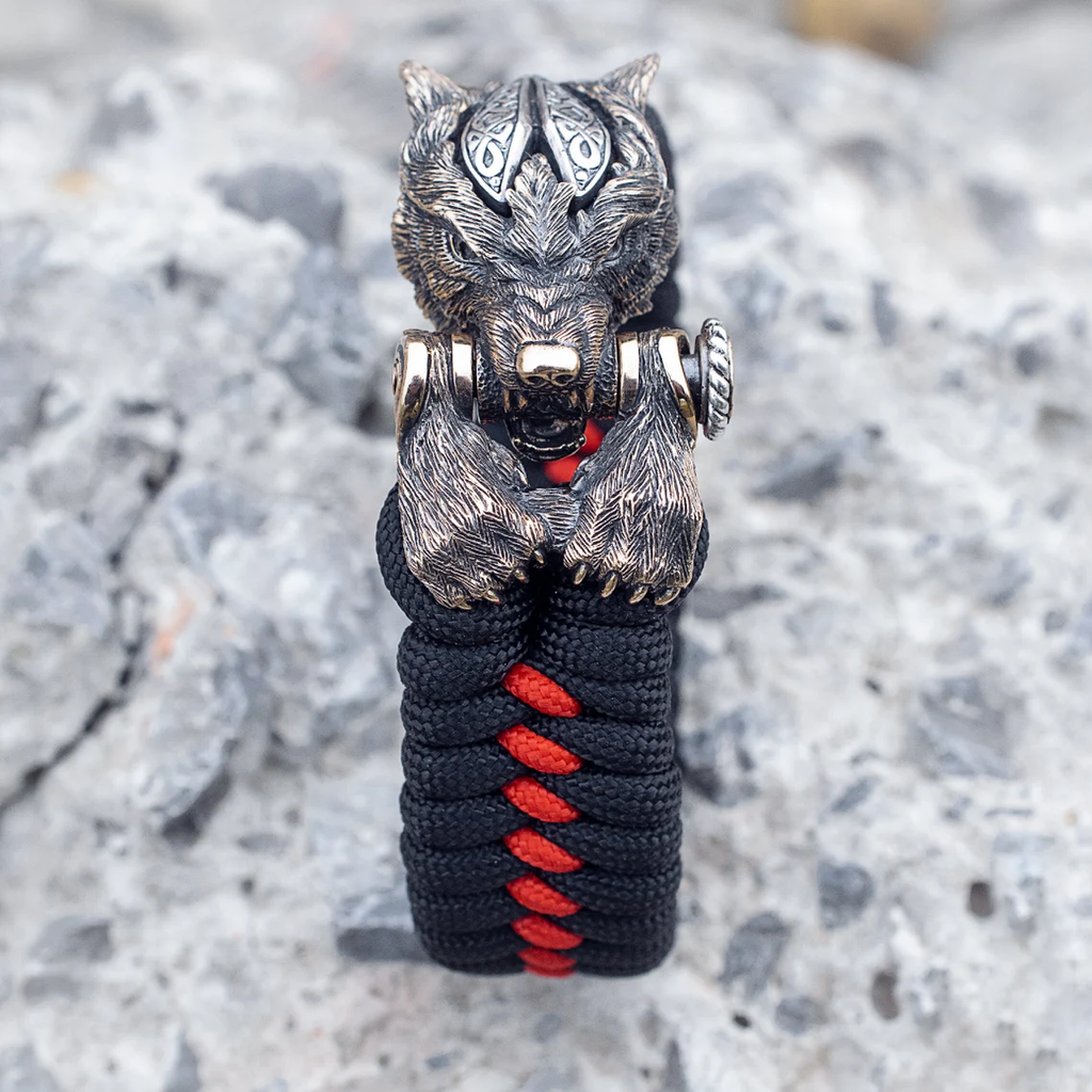 Warrior Wolf Paracord Bracelet