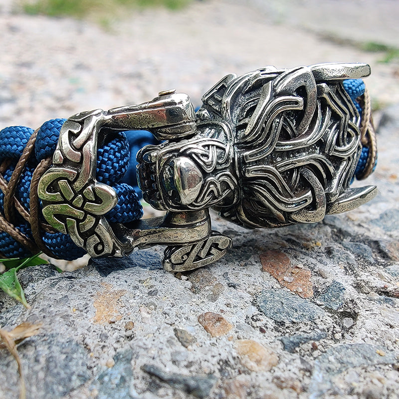 Wolf Paracord Bracelet