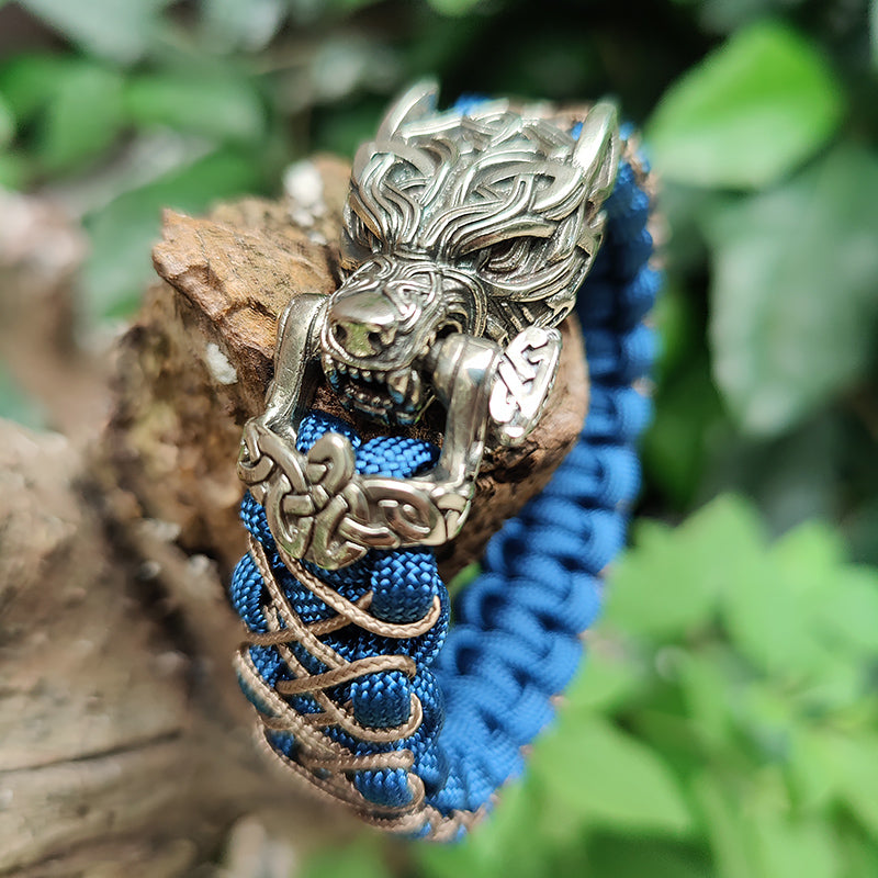 Wolf Paracord Bracelet